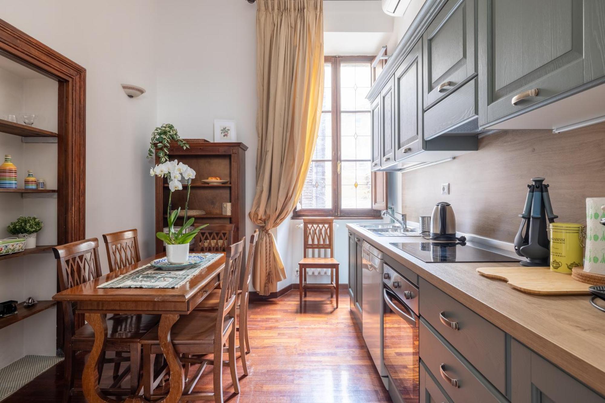 Luxury Apartment In The Heart Of Rome - Near Metro A And B エクステリア 写真